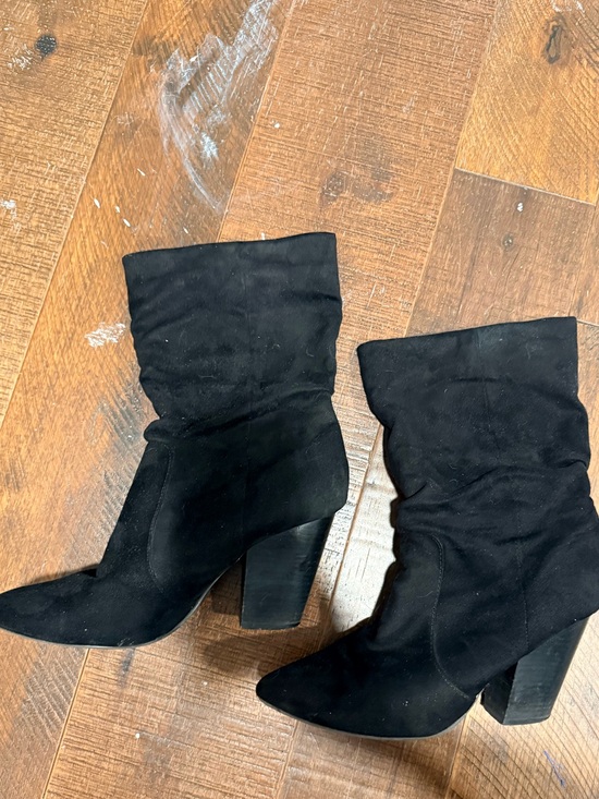 Shoes - Women's Black Suede Mid-Calf Chunky Heel Boots